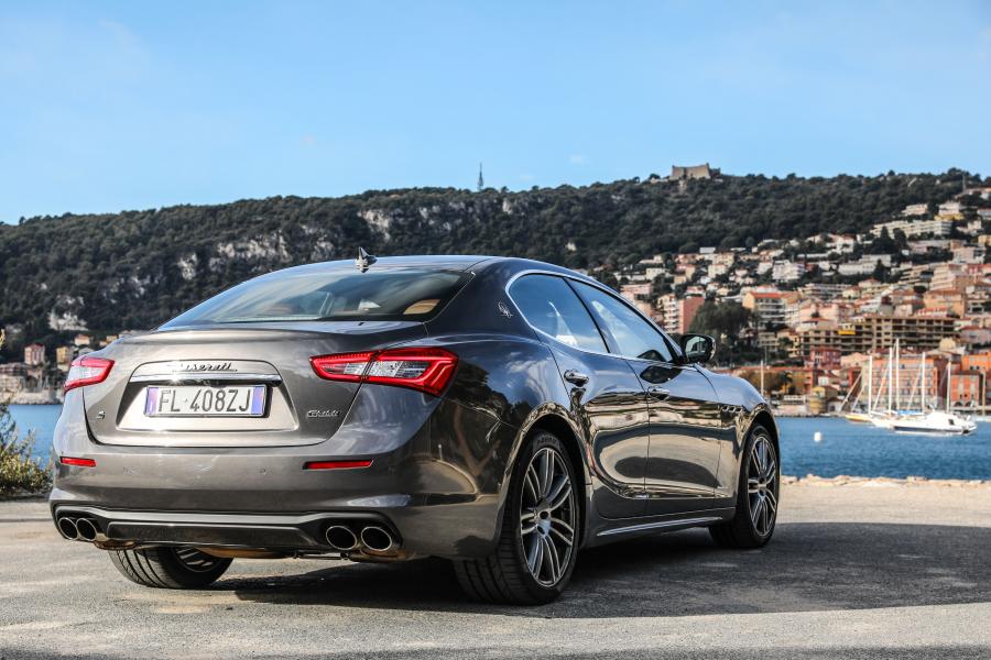  Maserati Ghibli S GranLusso 2017 года  (фото 17 из 45)